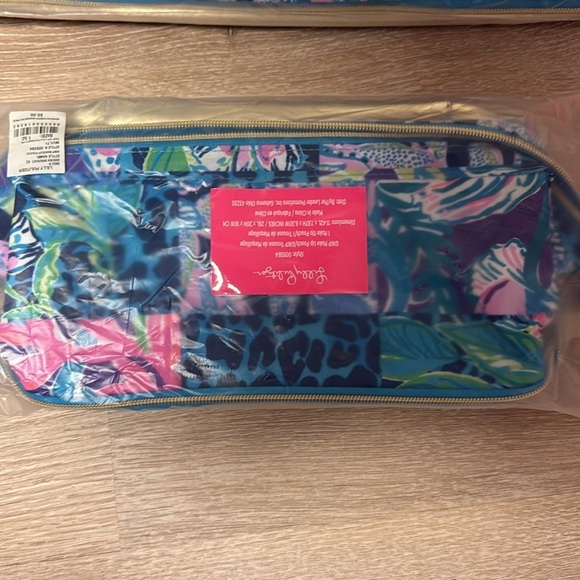 Lilly Pulitzer Multi Pop Up Party Patch Weekender Travel Bag & Makeup Bag. NWT - Picture 9 of 13